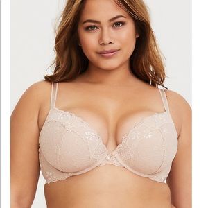 Torrid Rose Dust Lace Push-Up Plunge Bra 40DD